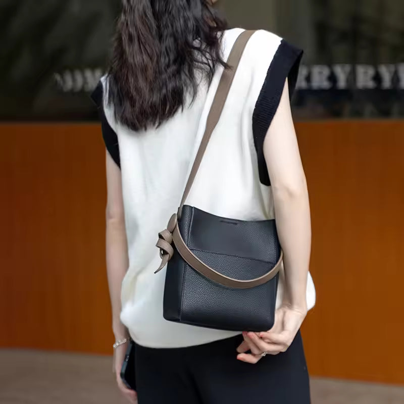 Timeless Heritage Leather Handbag - Versatile Office Tote & Shoulder Bag