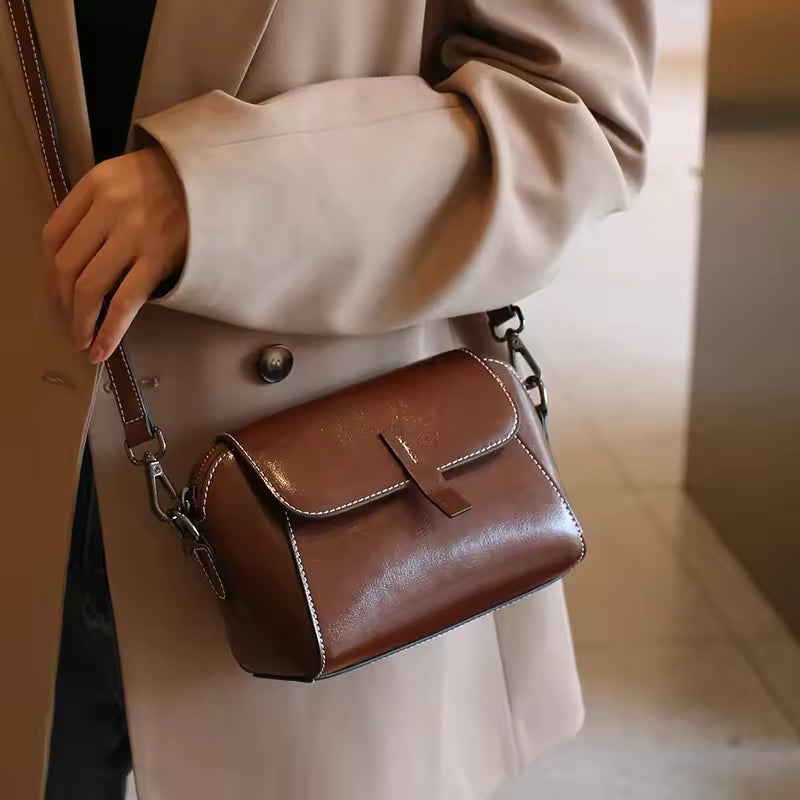 Women's Oil Wax Cowhide Genuine Leather Crossbody Bag Small Solid Cow Shoulder Shell Hand Bag Luxury Brand Bag Accessories