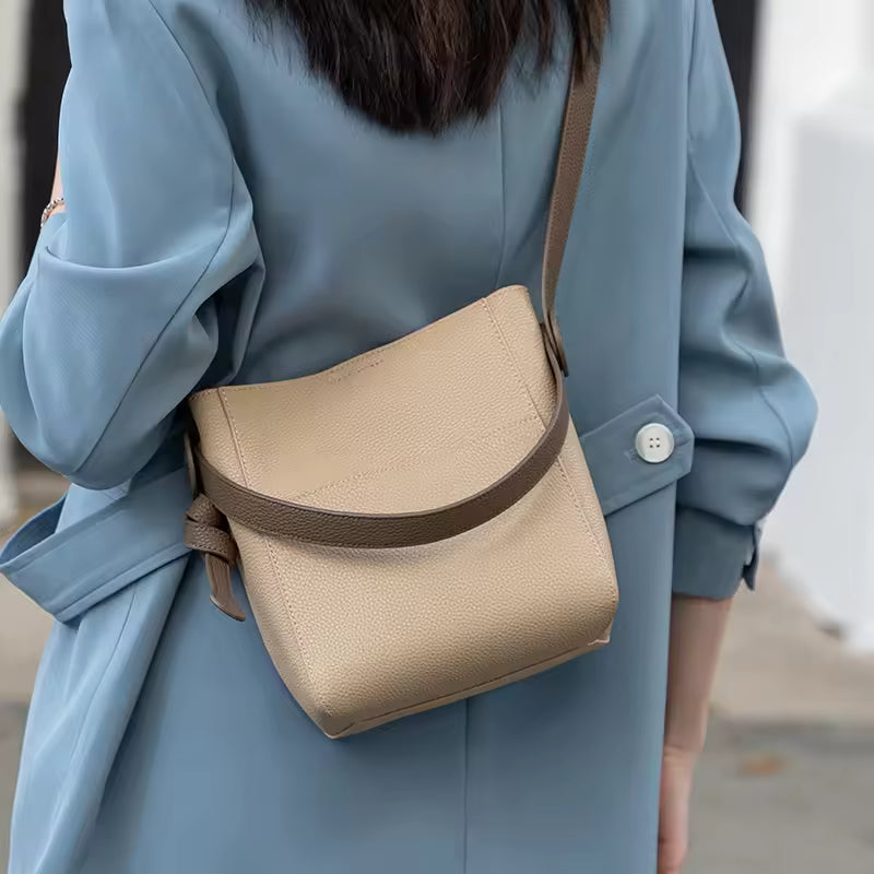Timeless Heritage Leather Handbag - Versatile Office Tote & Shoulder Bag