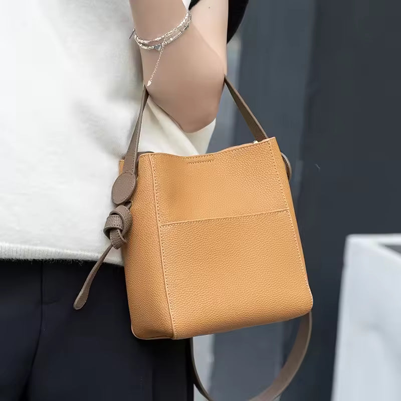 Timeless Heritage Leather Handbag - Versatile Office Tote & Shoulder Bag