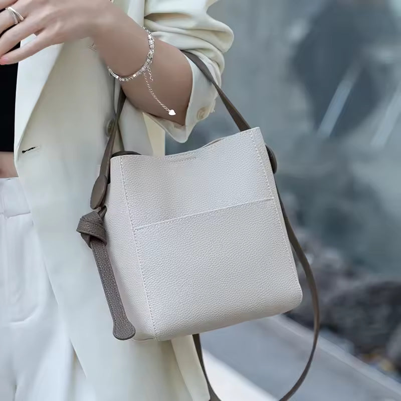 Timeless Heritage Leather Handbag - Versatile Office Tote & Shoulder Bag